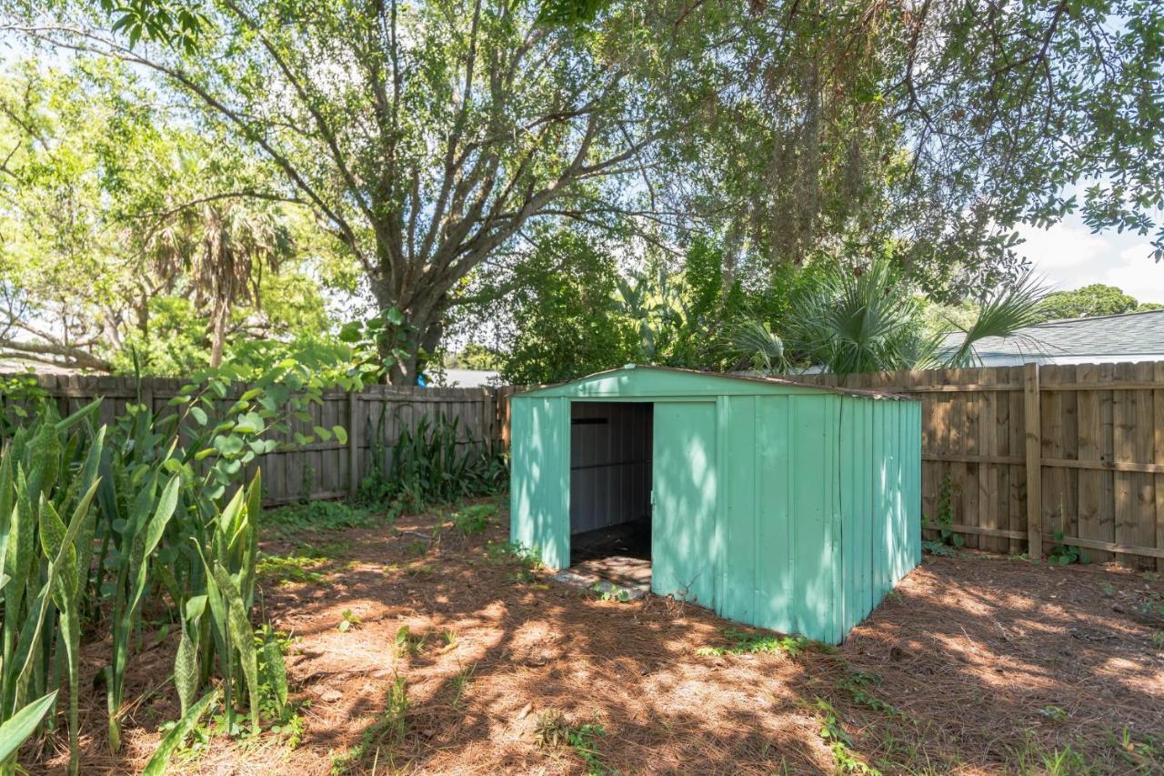 Sarasota, Fl Bungalow - Bright & Breezy Coastal Vibes - 10 Mins To White Sand Beaches Home Bagian luar foto